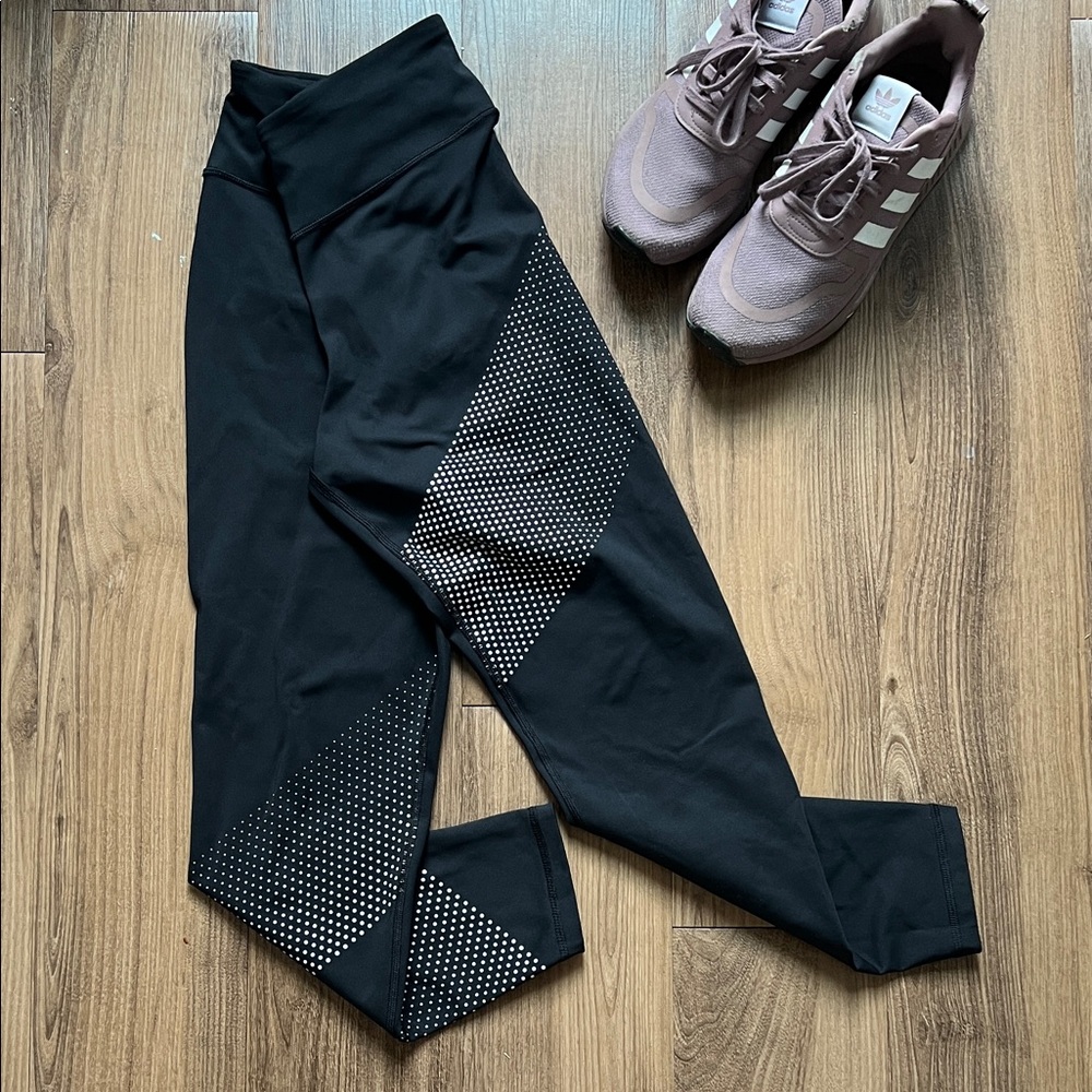 GAP Sport Black Leggings with Silver Dotted Reflective Design